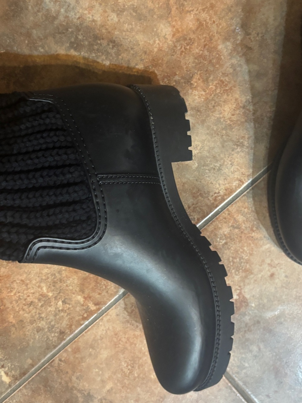 Moncler boots - Picture 8 of 10